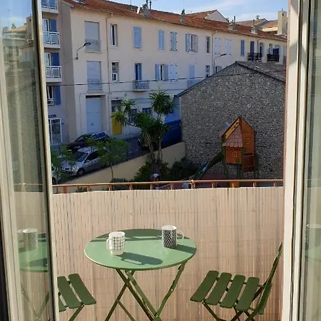 Superbe 2p Atypique Pres Port Vieil *